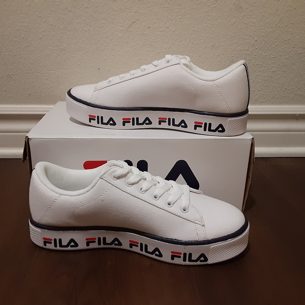 Fila - Picture 3 of 4
